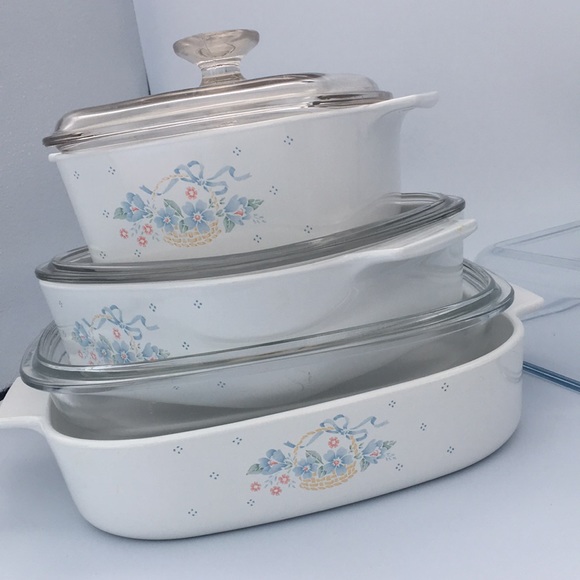 Corningware Other - Corning Ware vintage country cornflower set
